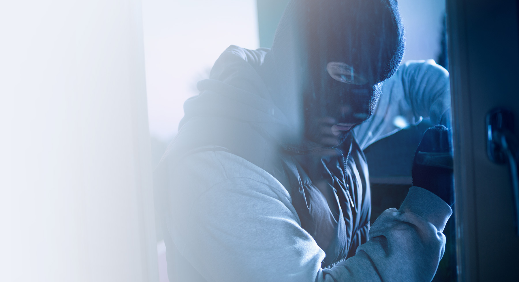 Home intruder breaks into a home with rudimentary tools.