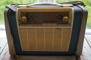 portable-radio-931428_1920